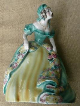 Ceramic Figurine - Woman - 1930 Ceramic Figurine - Woman - 1930